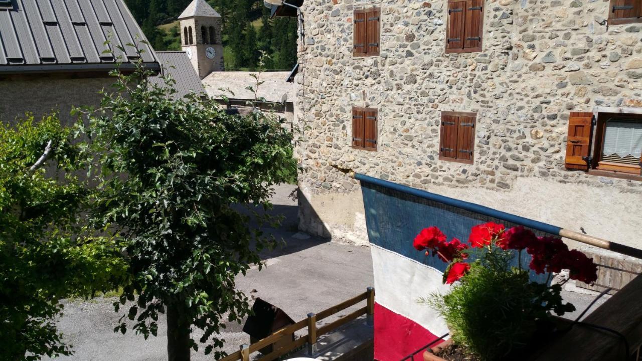 Bed and Breakfast Chez Annie & Marcel Ле-Монетье-ле-Бен Экстерьер фото